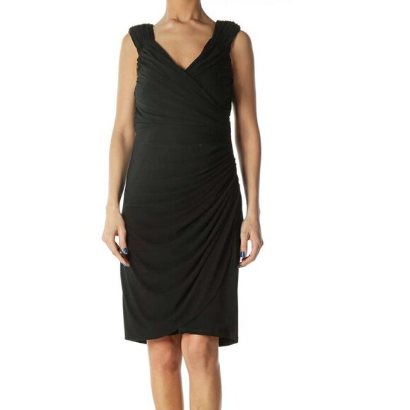 White House Black Market Dresses & Skirts - White House Black Market Black Bodycon Dress